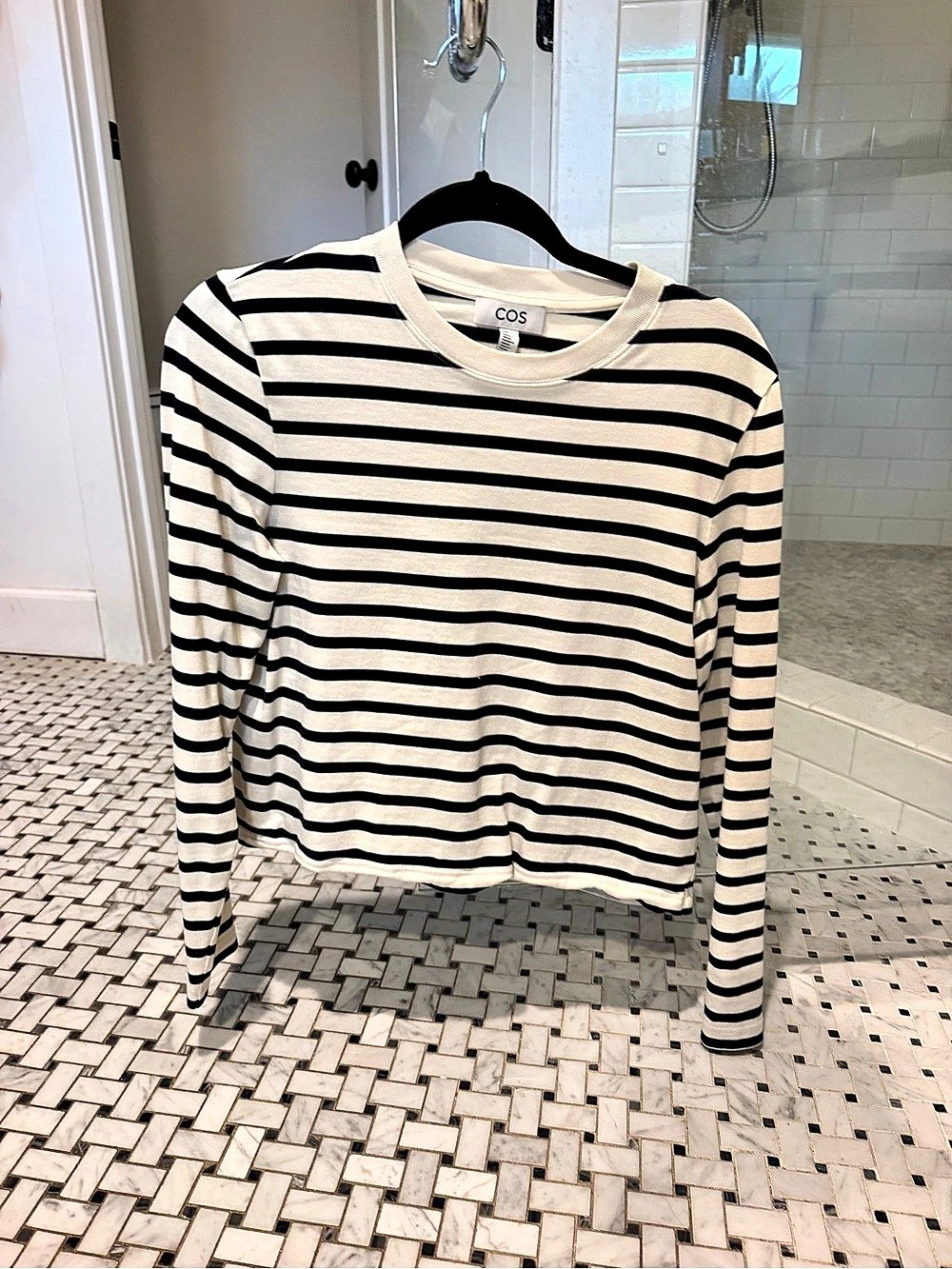 COS Striped Long Sleeve Tee in White & Navy Size Medium
